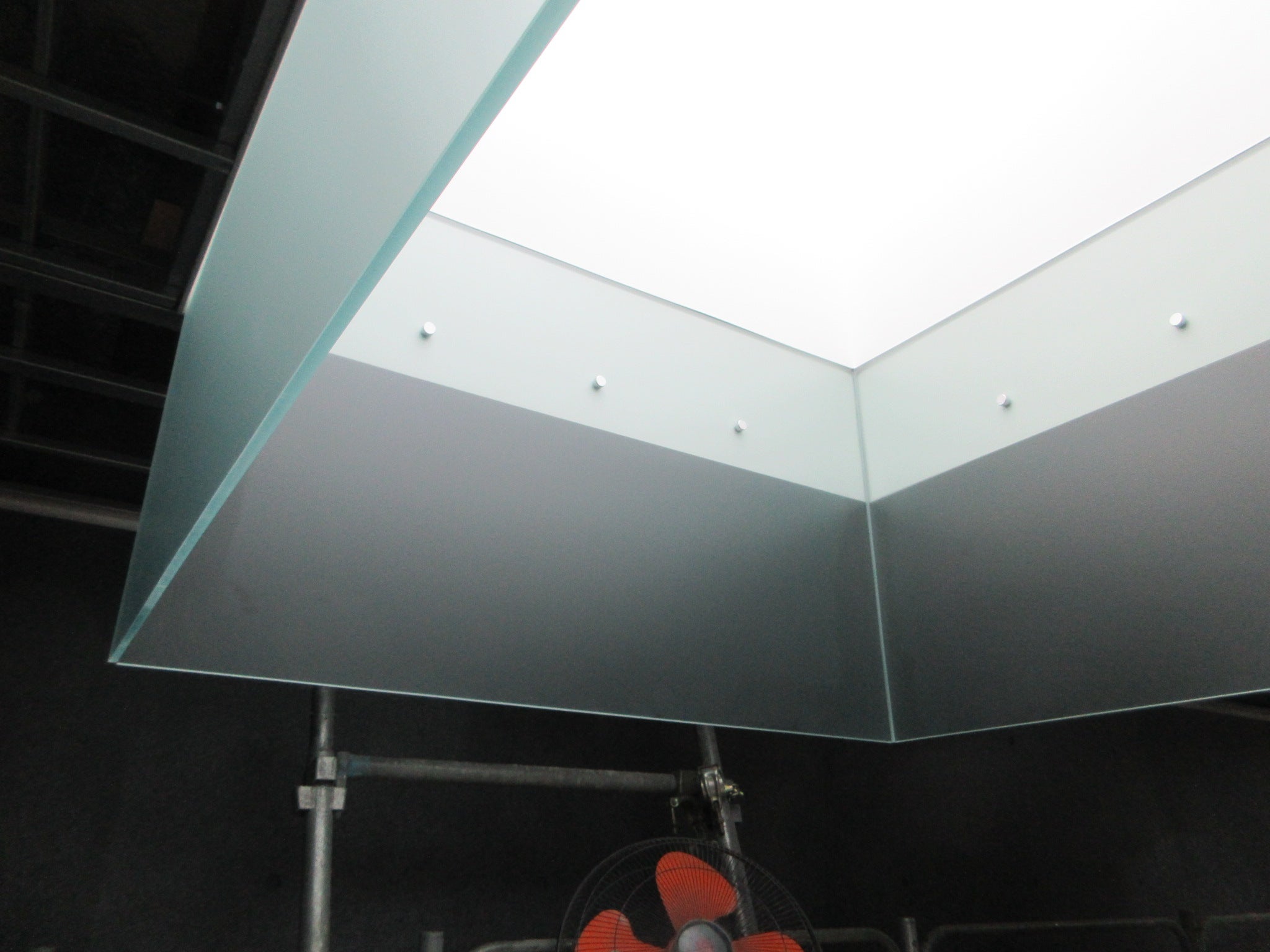 投稿についてもっと詳しく 広石眼科様　天吊りモニュメント